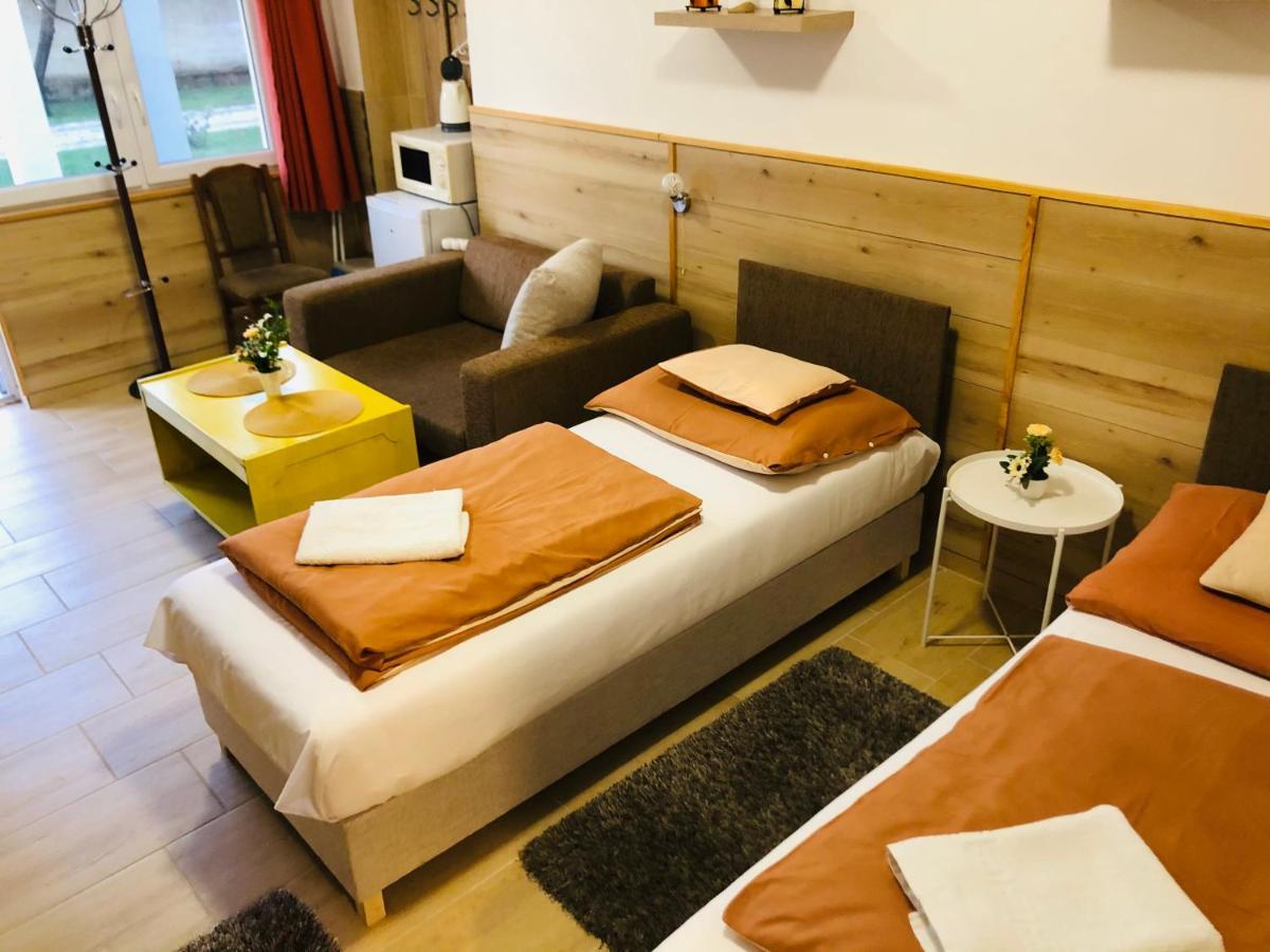 Hotel Melania Vendeghaz Balatonfőkajár Exteriér fotografie