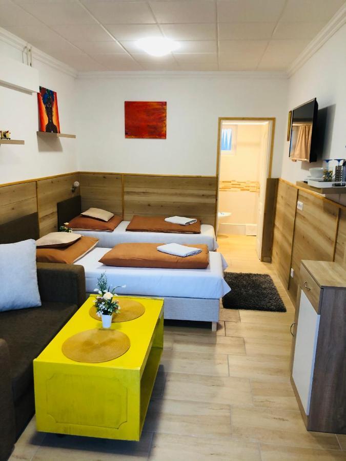 Hotel Melania Vendeghaz Balatonfőkajár Exteriér fotografie