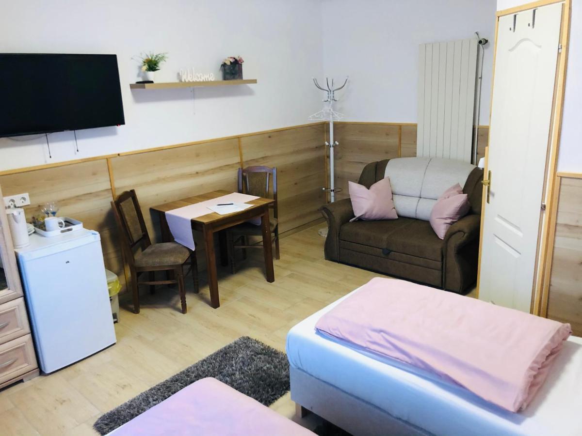 Hotel Melania Vendeghaz Balatonfőkajár Exteriér fotografie