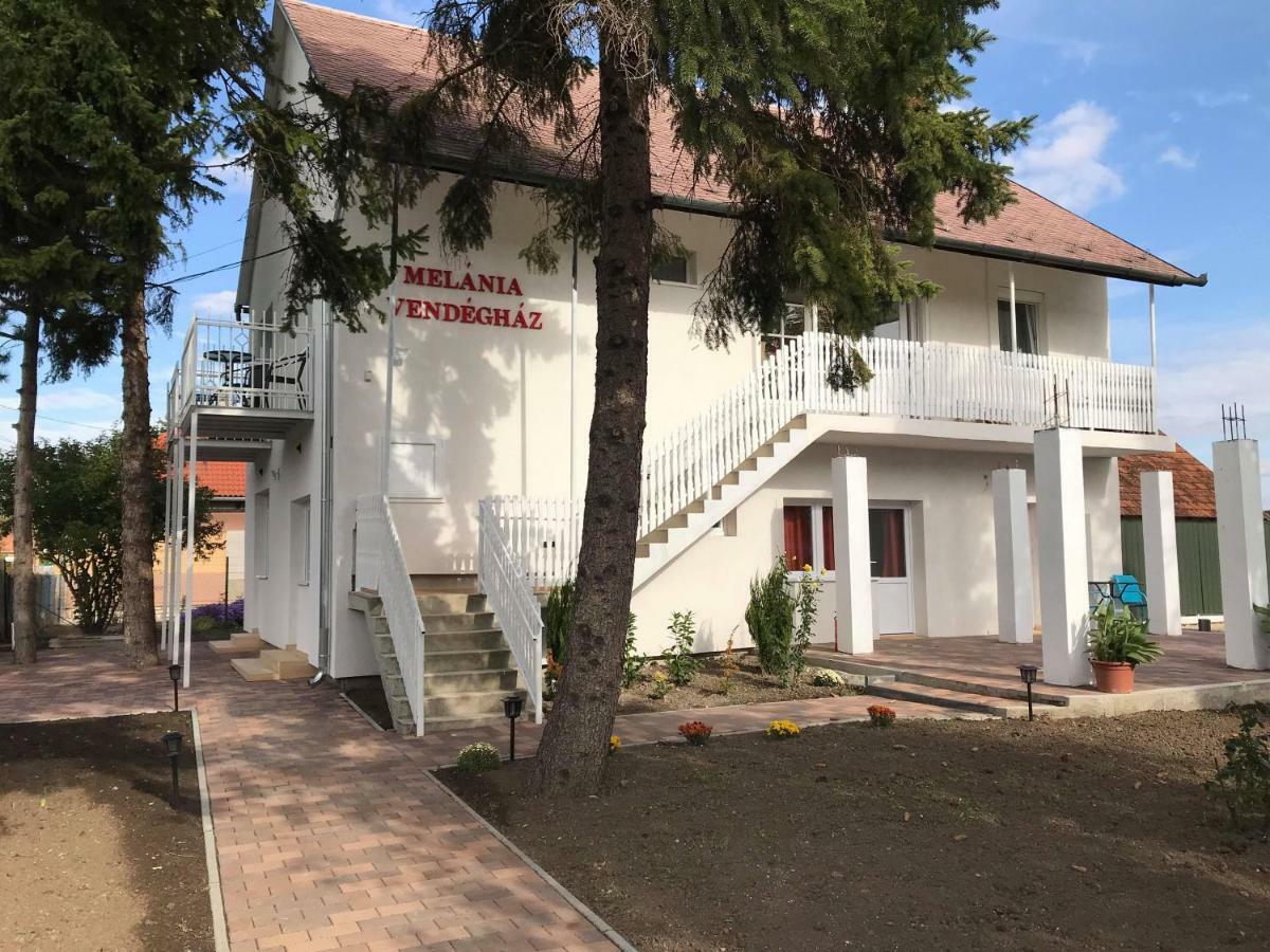 Hotel Melania Vendeghaz Balatonfőkajár Exteriér fotografie